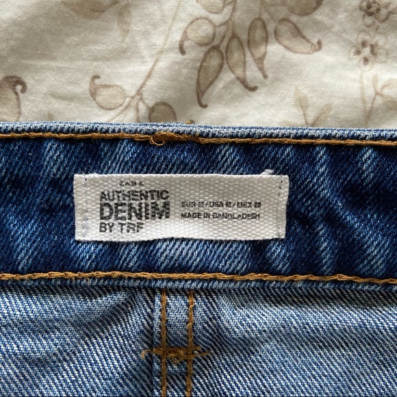 Zara Denim Skirt - Picture 3 of 3